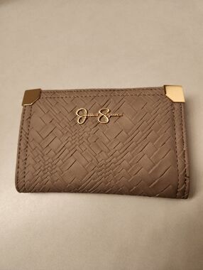Jessica Simpson Taupe Woven Quilted Card Wallet with Gold Accents - NWOT